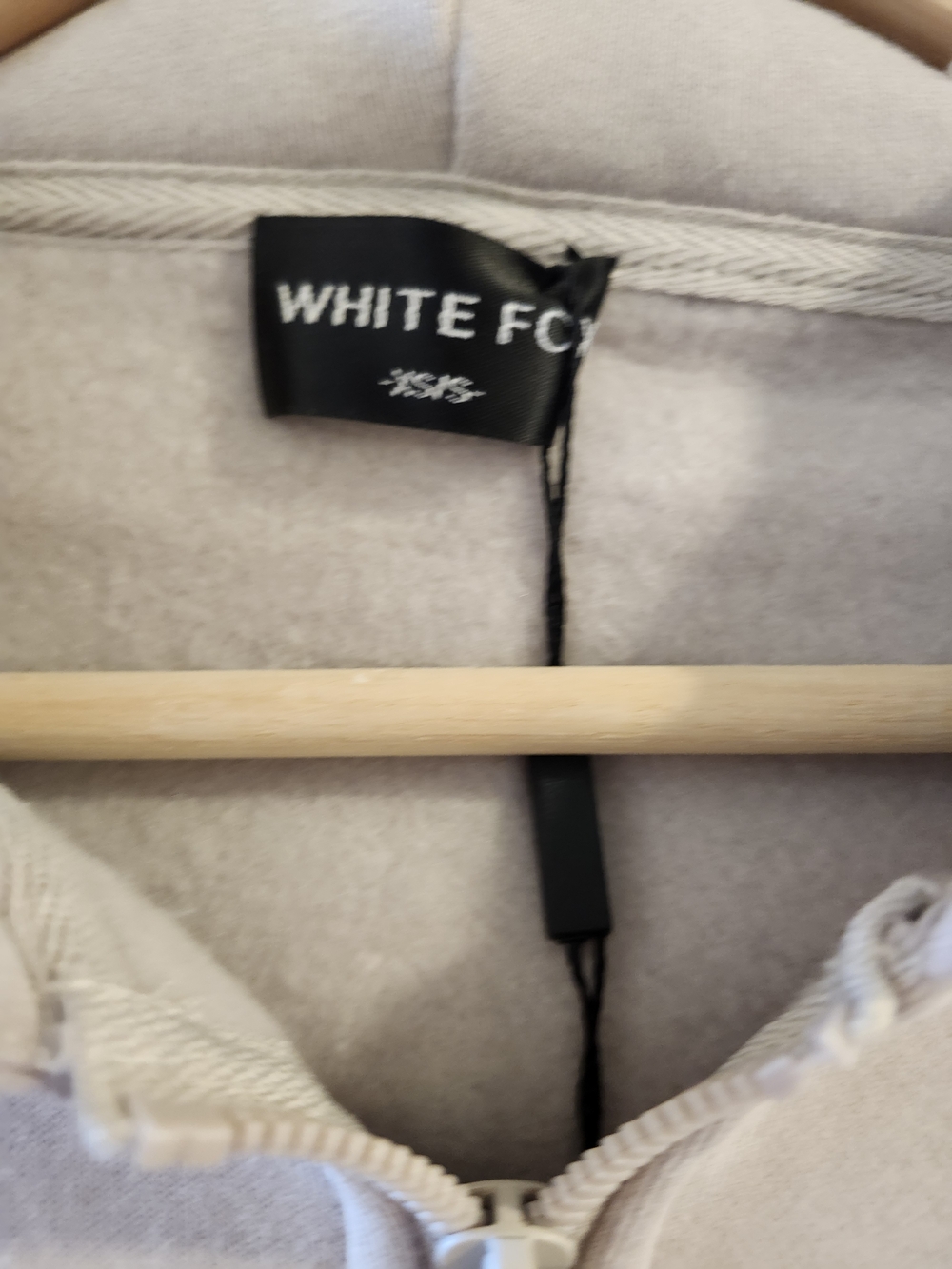 NWT White Fox Offstage Cropped Zip Hoodie Moon XS/S - Picture 4 of 6